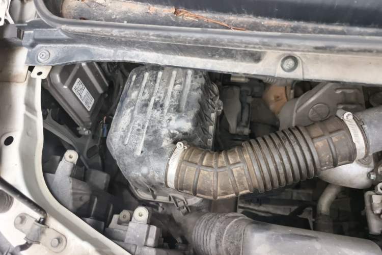 Used JAC Refine M3 2019 1.8L 5-Seater Express Edition Engine Bay Right