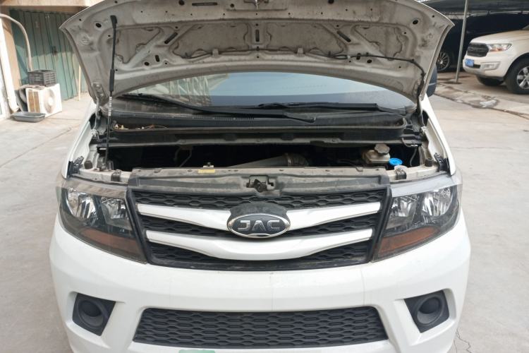 Used JAC Refine M3 2019 Creator Edition 1.8L Luxury Model Engine Bay