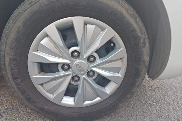 Used JAC Refine M3 2019 PLUS Maker Edition 1.8L Luxury Model Exterior 1