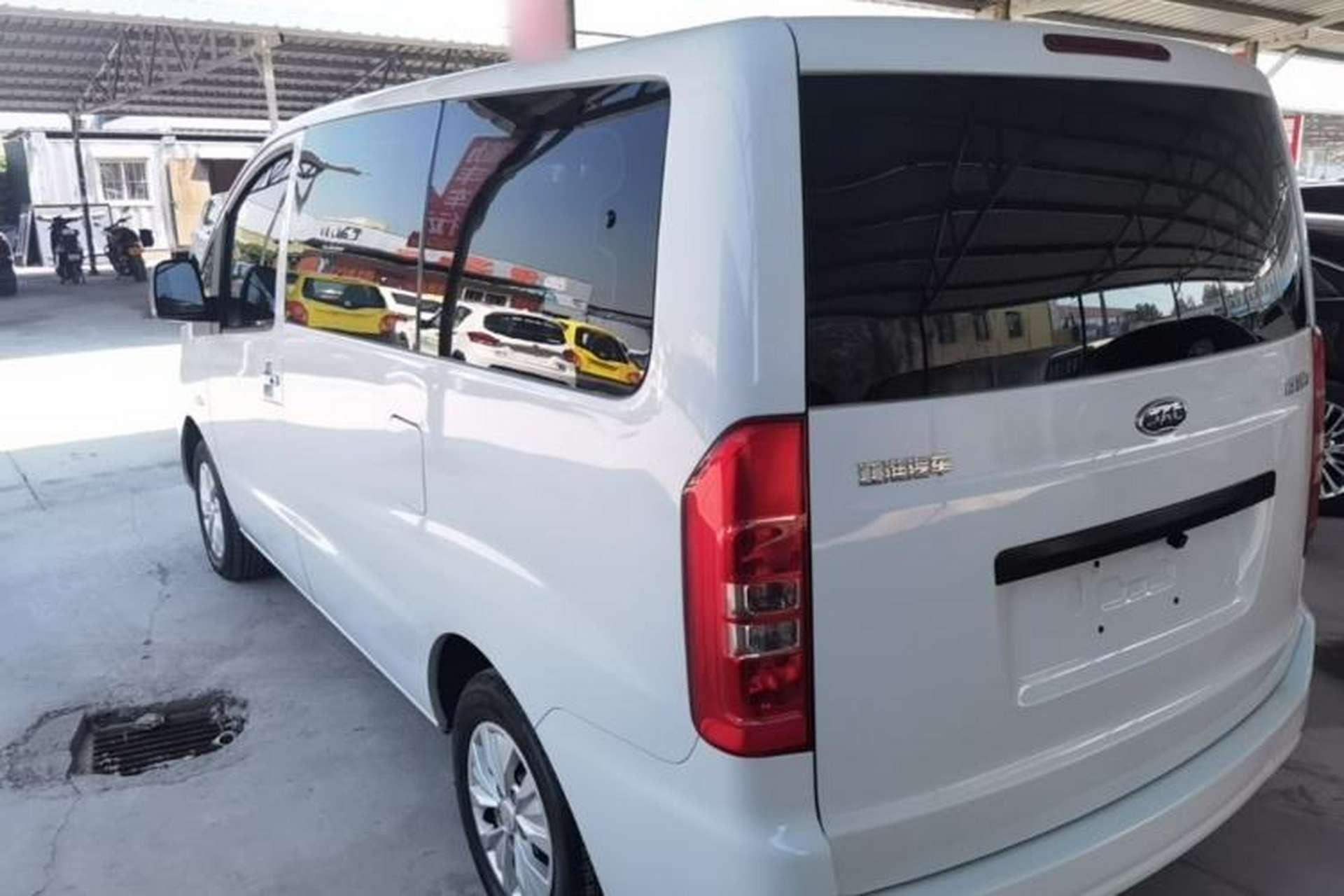 Used JAC Refine M3 2019 Creator Edition 1.8L Luxury Model Exterior 2