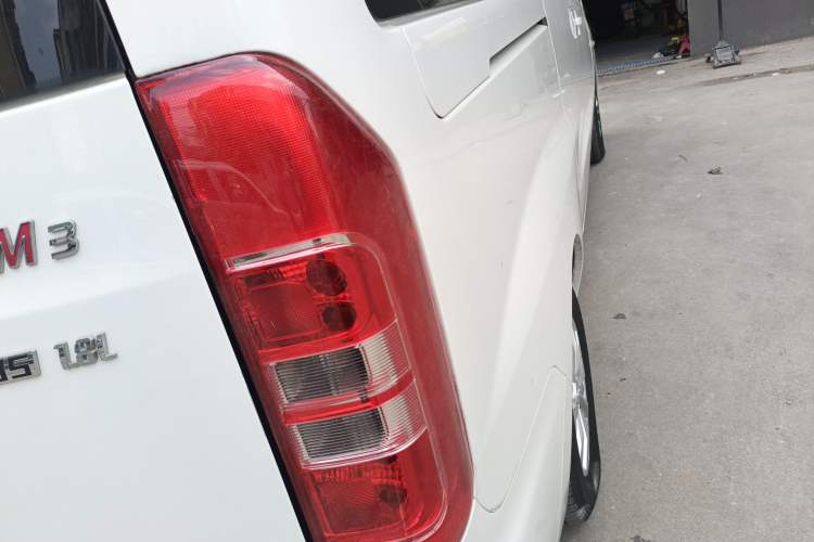 Used JAC Refine M3 2019 PLUS Maker Edition 1.8L Luxury Model Exterior 3