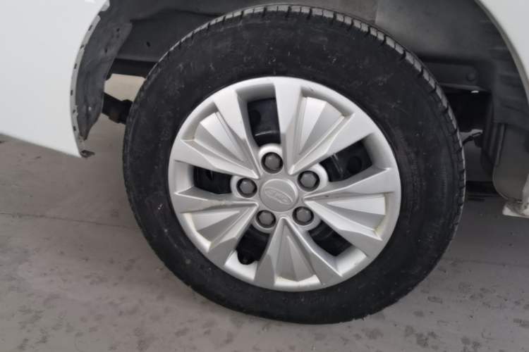 Used JAC Refine M3 2019 Creator Edition 1.8L Luxury Model Exterior 5