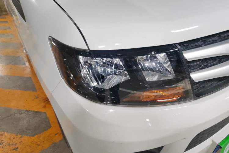 Used JAC Refine M3 2019 1.8L 5-Seater Express Edition Exterior 6