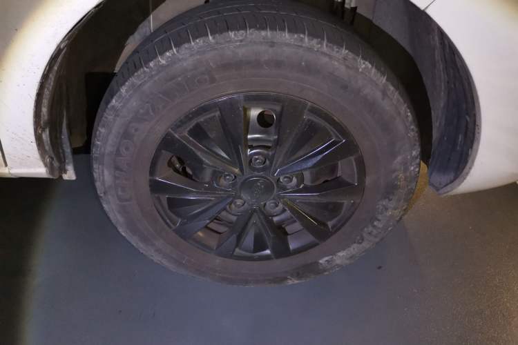 Used JAC Refine M3 2019 PLUS Maker Edition 1.8L Luxury Model Exterior 7