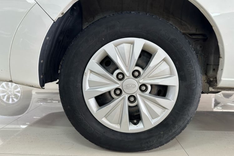 Used JAC Refine M3 2019 PLUS Maker Edition 1.8L Luxury Model Exterior 8