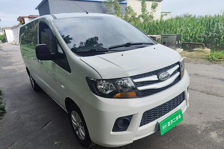 Used JAC Refine M3 2019 PLUS Maker Edition 1.8L Luxury Model Front Right 45 Deg