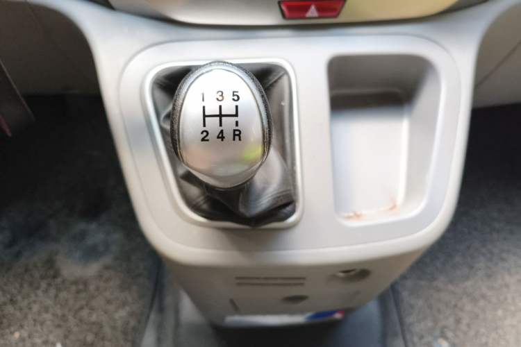 Used JAC Refine M3 2019 1.6L Express Edition Gear Lever