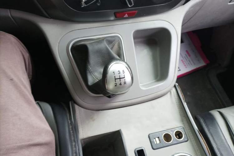 Used JAC Refine M3 2019 Creator Edition 1.8L Luxury Model Gear Lever