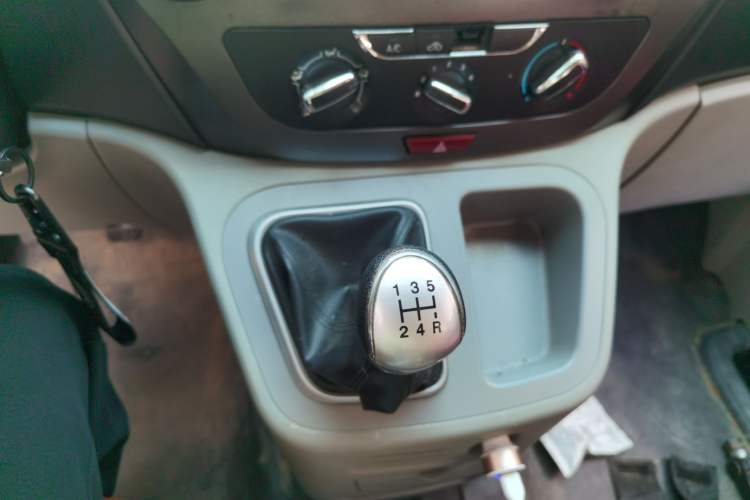 Used JAC Refine M3 2019 Creator Edition 1.8L Luxury Model Gear Lever