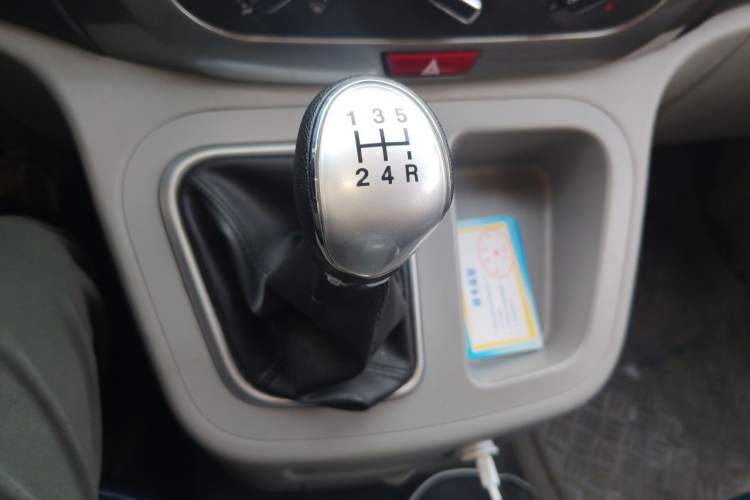 Used JAC Refine M3 2019 PLUS Maker Edition 1.8L Luxury Model Gear Lever