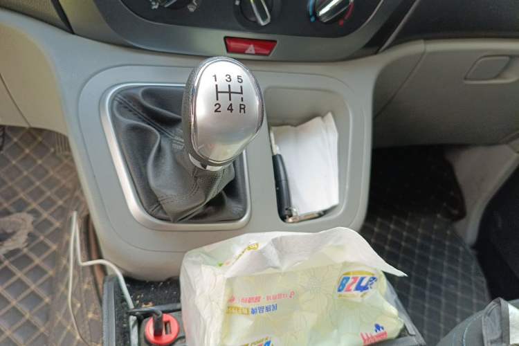 Used JAC Refine M3 2019 IKEA Edition 1.8L Luxury Model Gear Lever