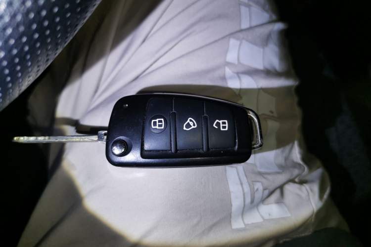 Used JAC Refine M3 2019 PLUS Maker Edition 1.8L Luxury Model Interior 1