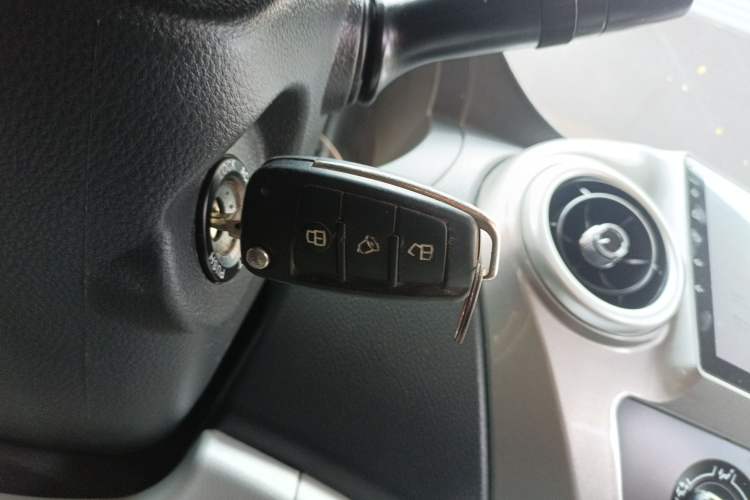Used JAC Refine M3 2019 PLUS Maker Edition 1.8L Luxury Model Interior 1