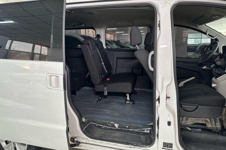 Used JAC Refine M3 2019 PLUS Maker Edition 1.8L Luxury Model Interior 12