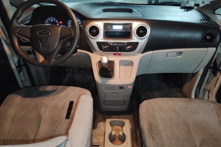 Used JAC Refine M3 2019 1.8L 5-Seater Express Edition Interior 2