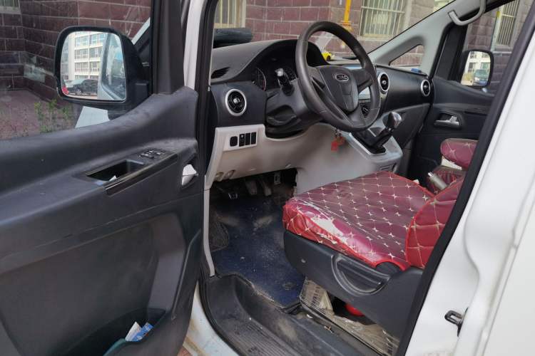 Used JAC Refine M3 2019 Creator Edition 1.8L Luxury Model Interior 3