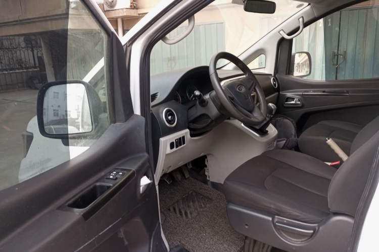 Used JAC Refine M3 2019 Creator Edition 1.8L Luxury Model Interior 3
