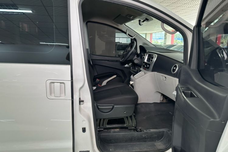 Used JAC Refine M3 2019 PLUS Maker Edition 1.8L Luxury Model Interior 7