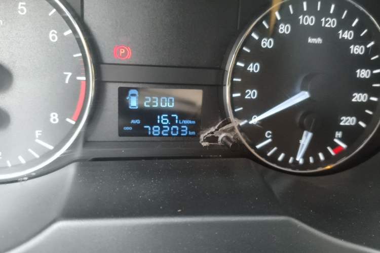 Used JAC Refine M3 2019 1.6L Express Edition Odometer Close Up