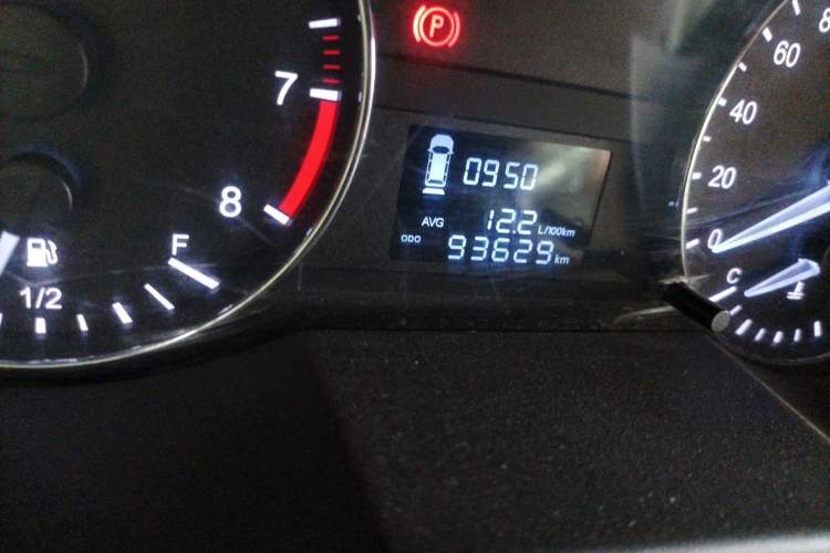 Used JAC Refine M3 2019 Creator Edition 1.8L Luxury Model Odometer Close Up