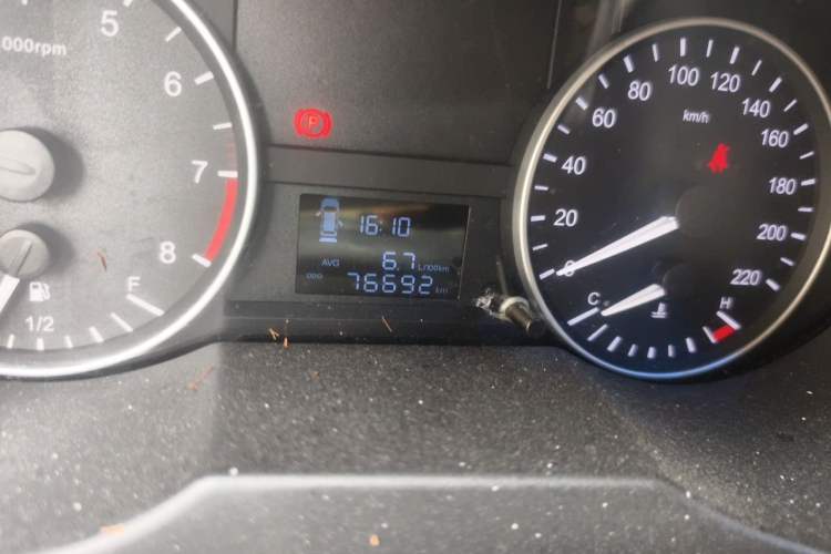 Used JAC Refine M3 2019 1.8L 5-Seater Express Edition Odometer Close Up