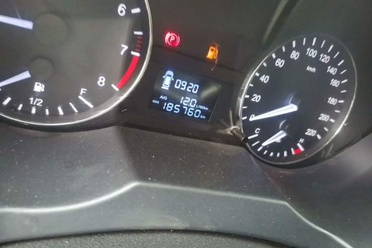 Used JAC Refine M3 2019 IKEA Edition 1.6L Luxury Model Odometer Close Up