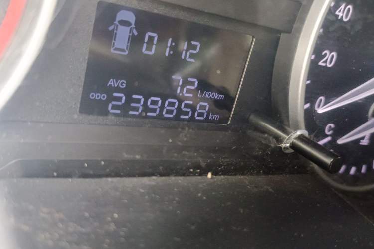 Used JAC Refine M3 2019 PLUS IKEA Edition 1.8L Luxury Model Odometer Close Up