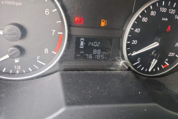 Used JAC Refine M3 2019 1.8L 5-Seater Express Edition Odometer Close Up