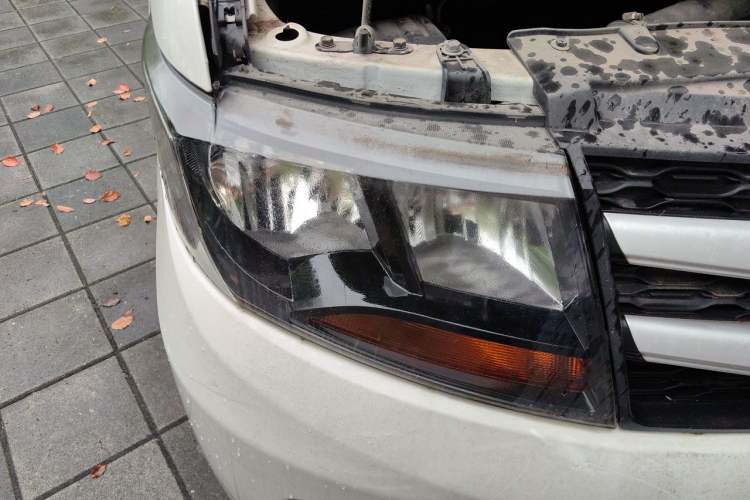Used JAC Refine M3 2019 1.8L 5-Seater Express Edition Right Front Headlight