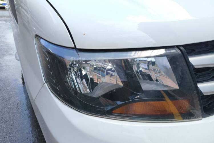 Used JAC Refine M3 2019 1.6L Express Edition Right Front Headlight