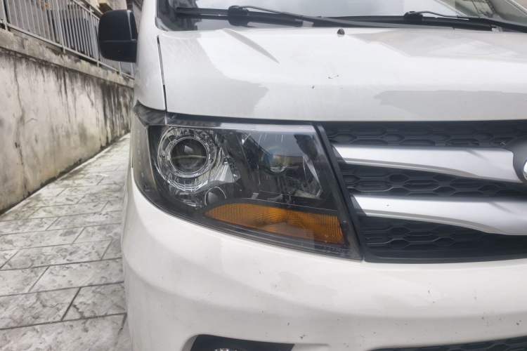 Used JAC Refine M3 2019 1.8L 5-Seater Express Edition Right Front Headlight