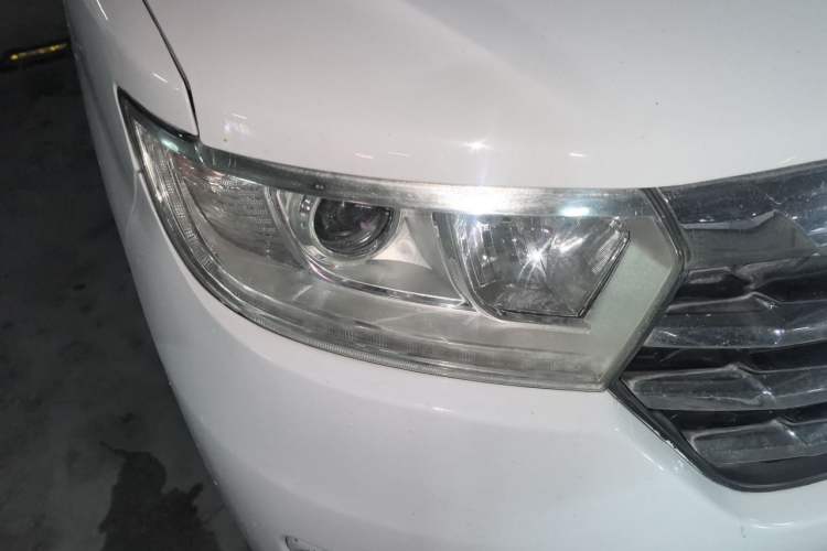 Used JAC Refine M3 2019 IKEA Edition 1.6L Luxury Smart Model Right Front Headlight