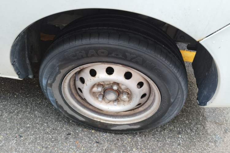 Used JAC Refine M3 2019 1.6L Express Edition Right Front Wheel Hub