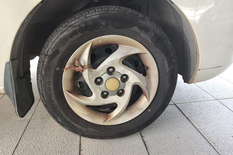 Used JAC Refine M3 2019 1.8L 5-Seater Express Edition Right Front Wheel Hub
