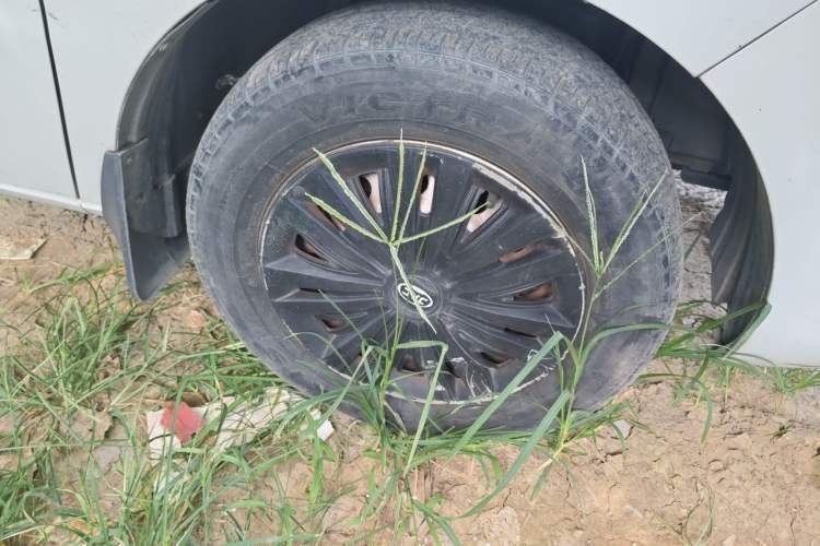 Used JAC Refine M3 2019 1.8L 5-Seater Express Edition Right Front Wheel Hub