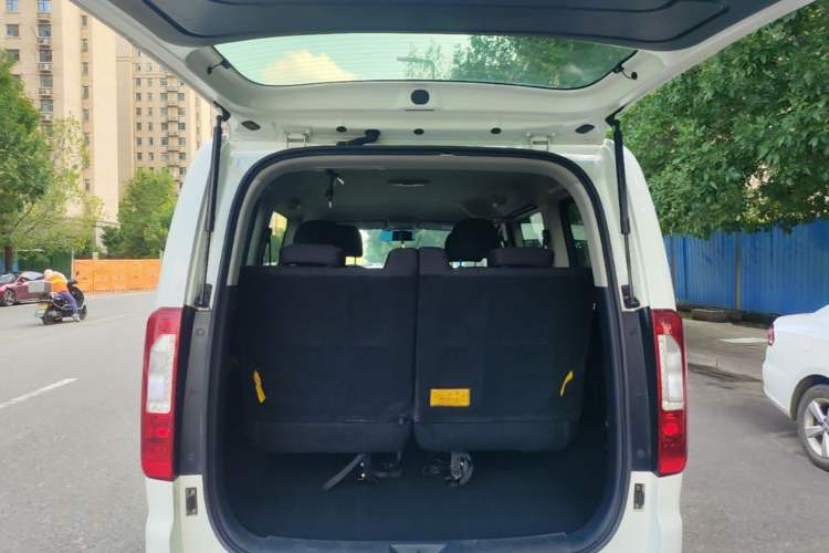 Used JAC Refine M3 2019 IKEA Edition 1.8L Luxury Smart Model Trunk