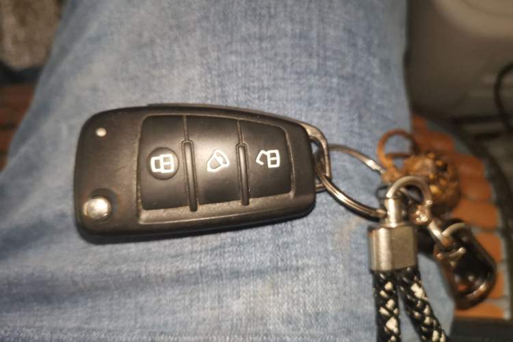Used JAC Refine M3 2019 IKEA Edition 1.8L Luxury Smart Model Vehicle Key