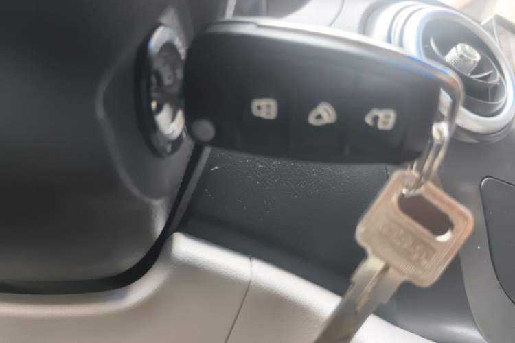 Used JAC Refine M3 2019 1.8L 5-Seater Express Edition Vehicle Key