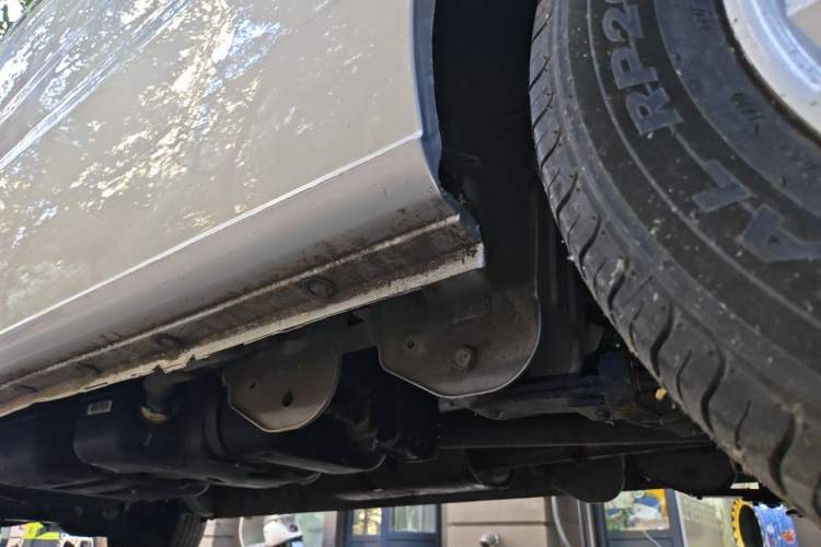 Used JAC Refine M3  Chassis Rear Left