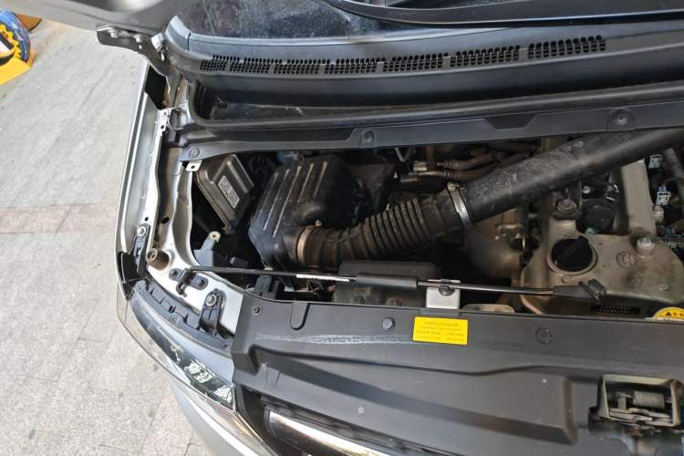 Used JAC Refine M3  Engine Bay Right