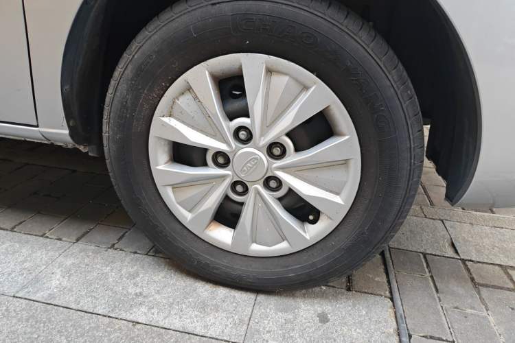 Used JAC Refine M3  Right Front Wheel Hub
