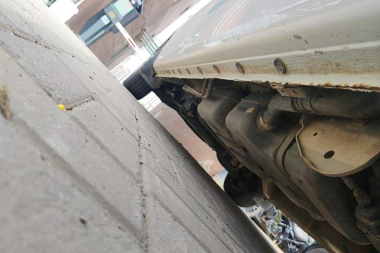 Used JAC Refine M3  Chassis Rear Left