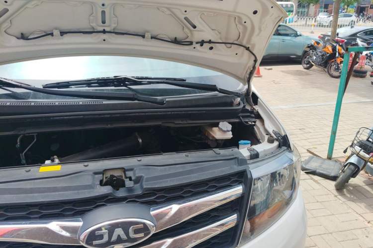 Used JAC Refine M3  Engine Bay Left