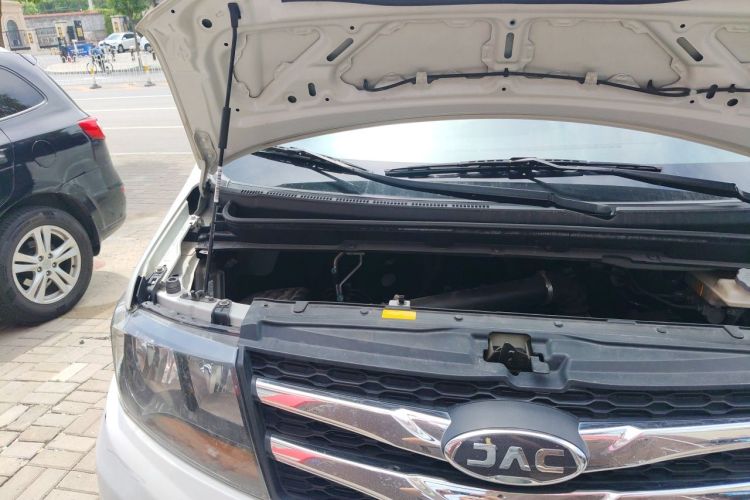 Used JAC Refine M3  Engine Bay Right