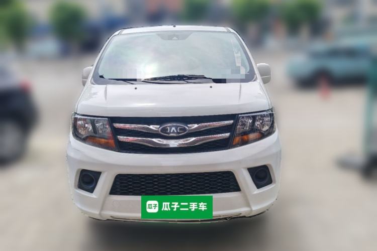 Used JAC Refine M3  Front