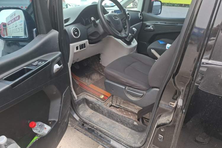 Used JAC Refine M3 2021 PLUS 1.8L 2-Seat Shuttle Version Driver Seat