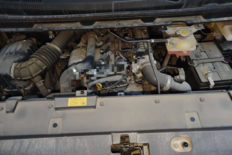 Used JAC Refine M3 2021 PLUS IKEA High-Power Edition 1.5T Luxury Model Engine Bay