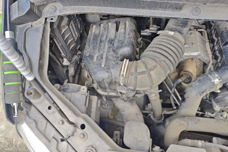 Used JAC Refine M3 2021 IKEA High-Power Edition 1.5T Luxury Model Engine Bay Right