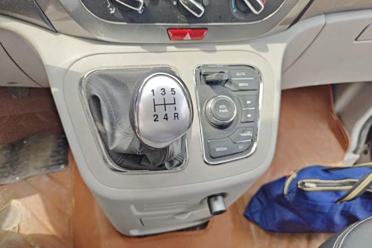 Used JAC Refine M3 2021 IKEA High-Power Edition 1.5T Luxury Model Gear Lever