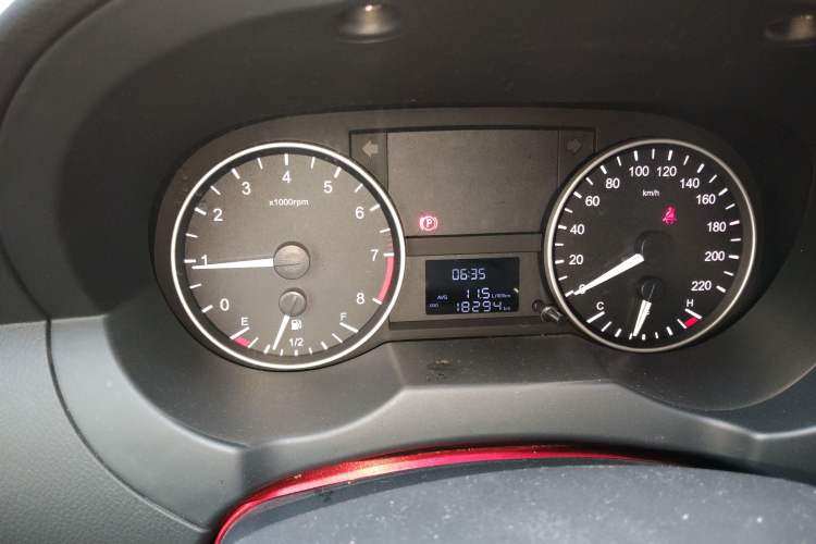 Used JAC Refine M3 2021 PLUS 1.8L 2-Seat Shuttle Version Instrument Cluster